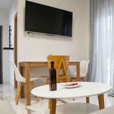 Suite Apartment Siatista Bagian luar foto