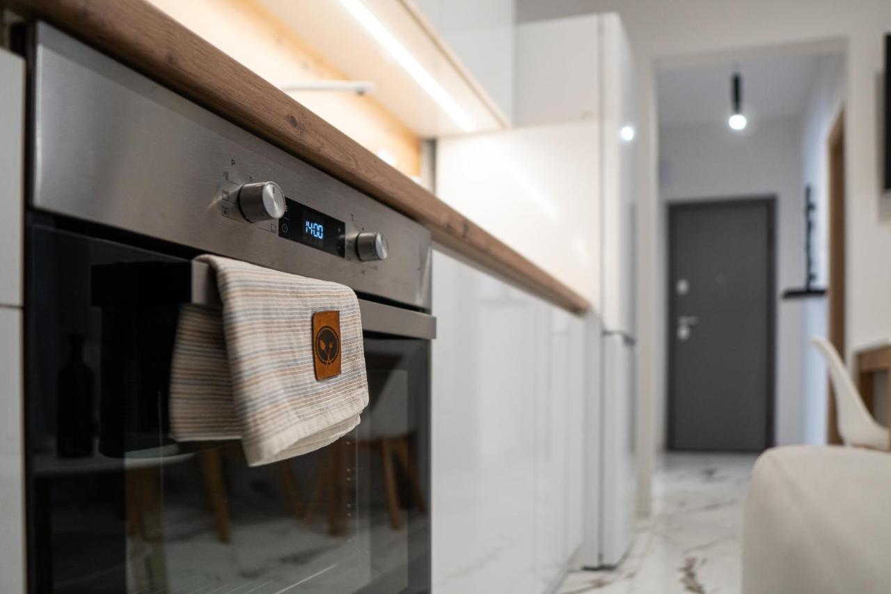 Suite Apartment Siatista Bagian luar foto