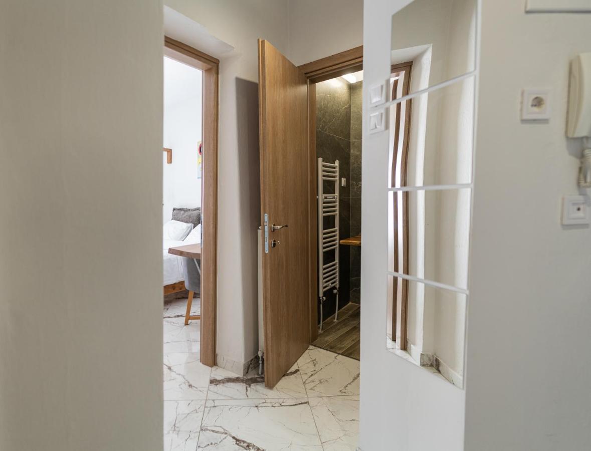 Suite Apartment Siatista Bagian luar foto